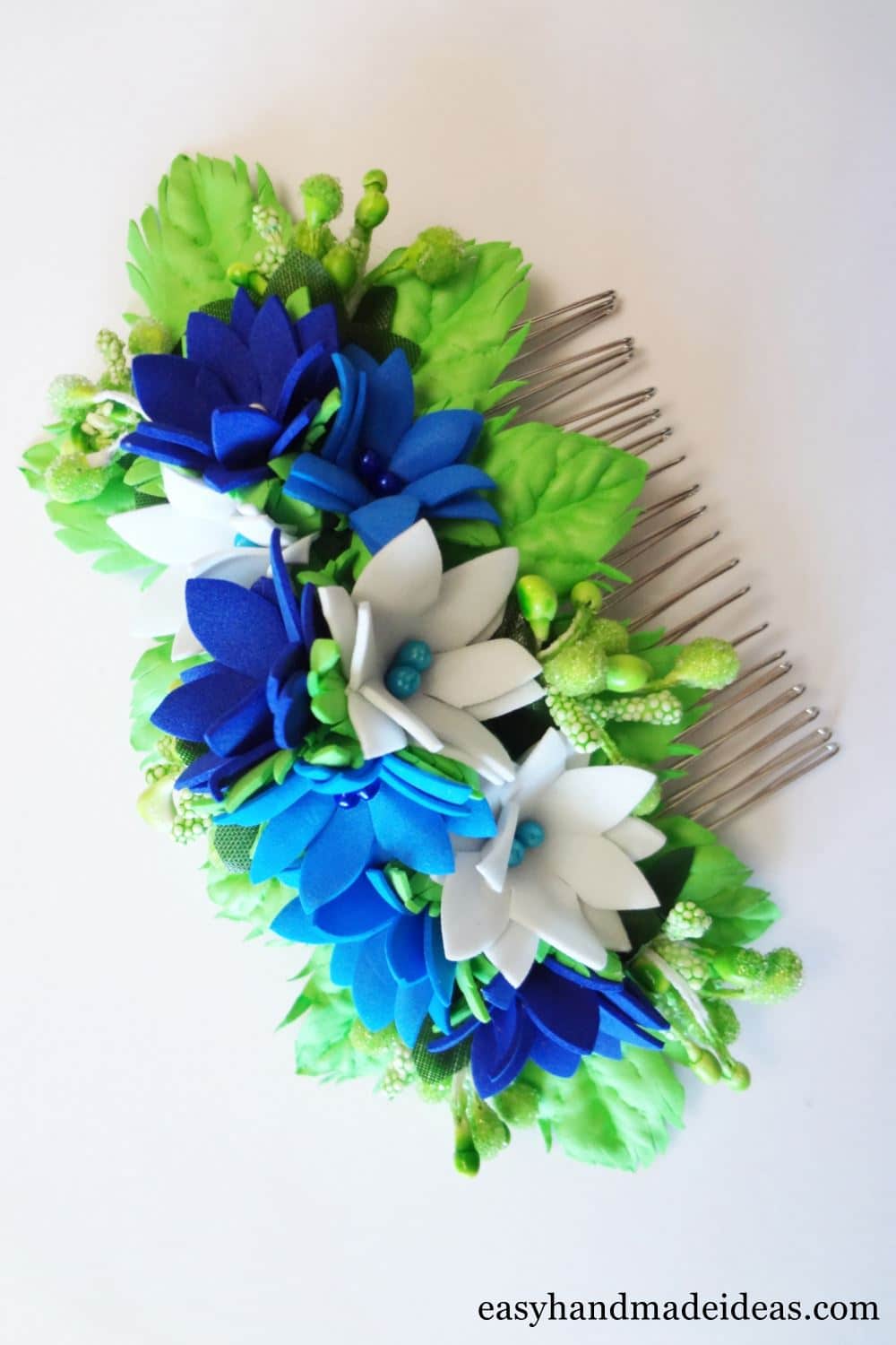 16 finished comb with foam flowers