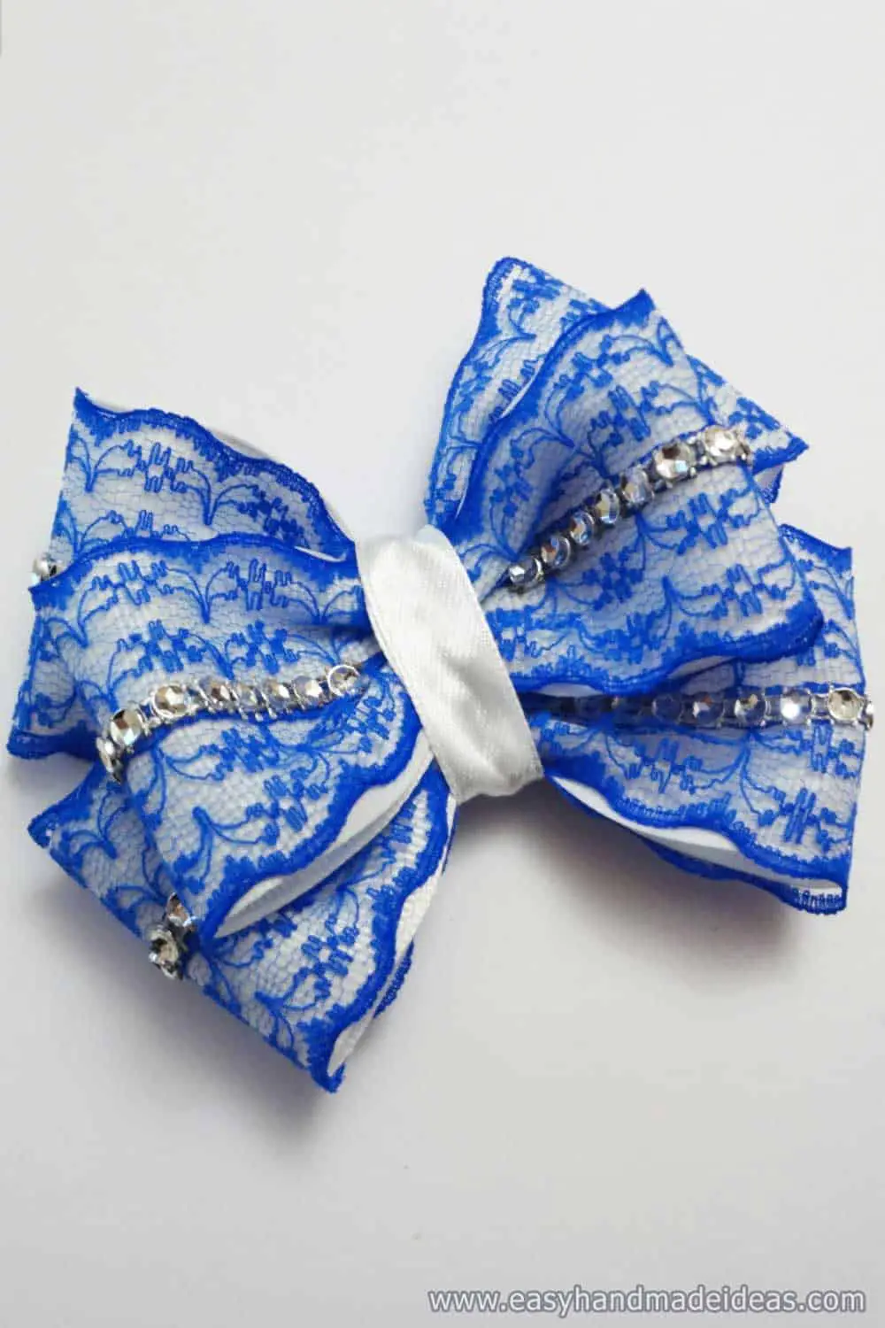 The Bow with a thin Satin Ribbon