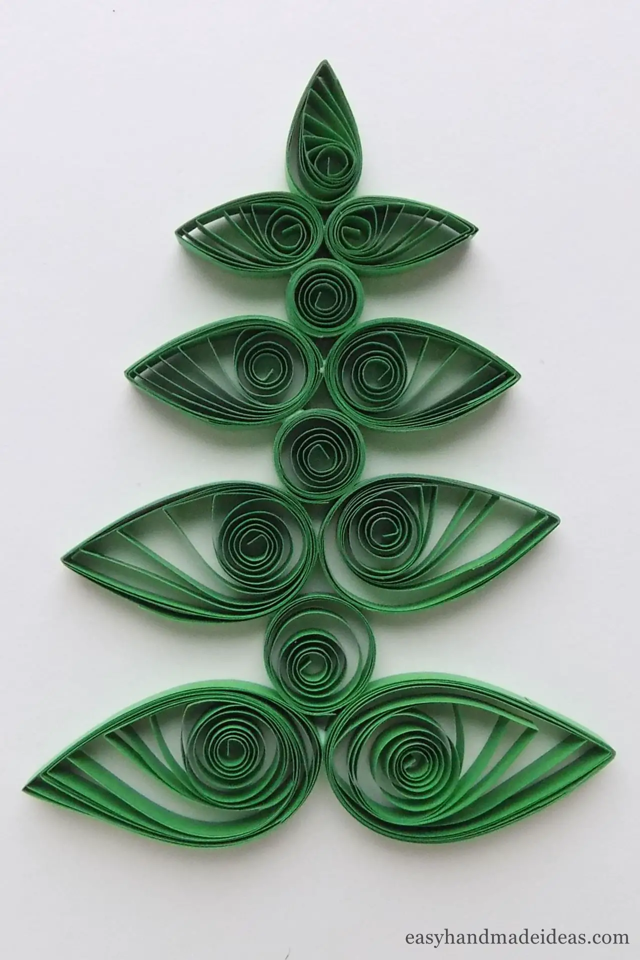 Quilling Christmas Tree 24